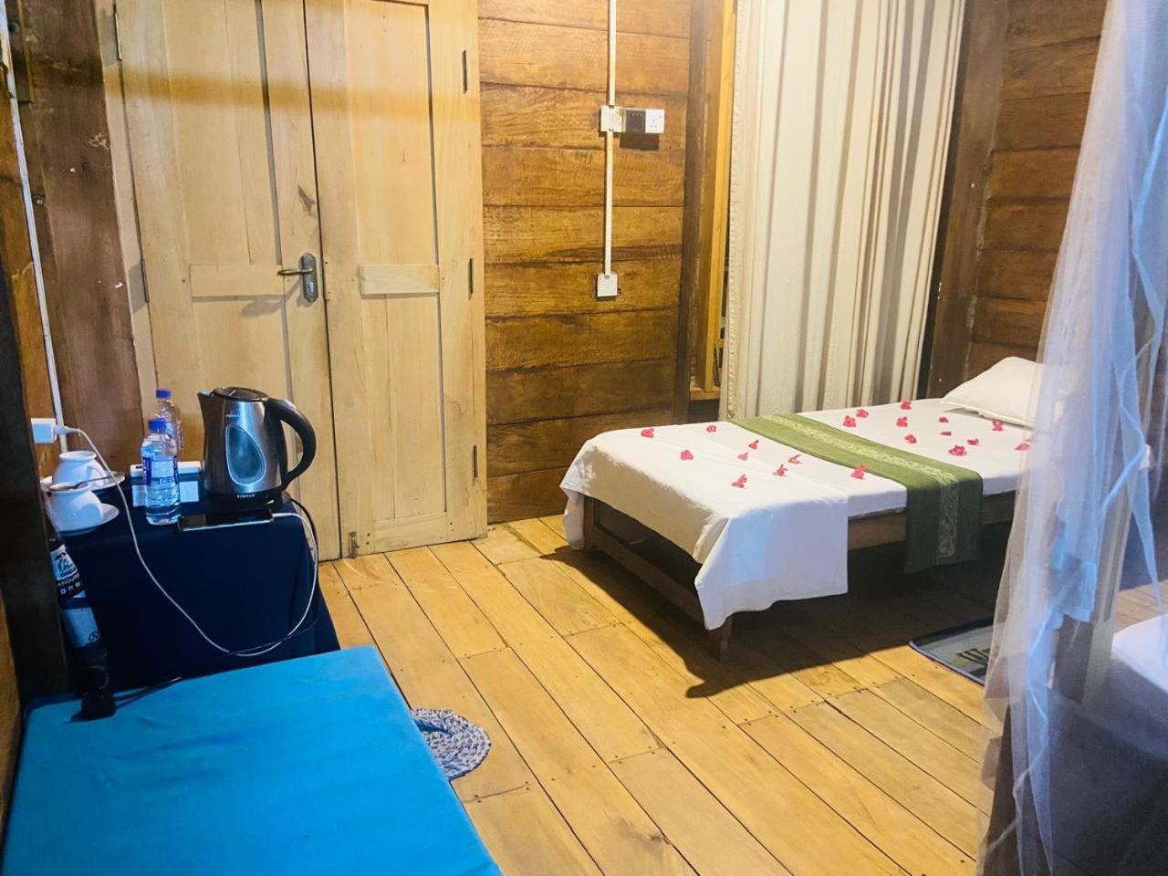 Coconut Island Yala Safari Place Тисамахарама Екстериор снимка